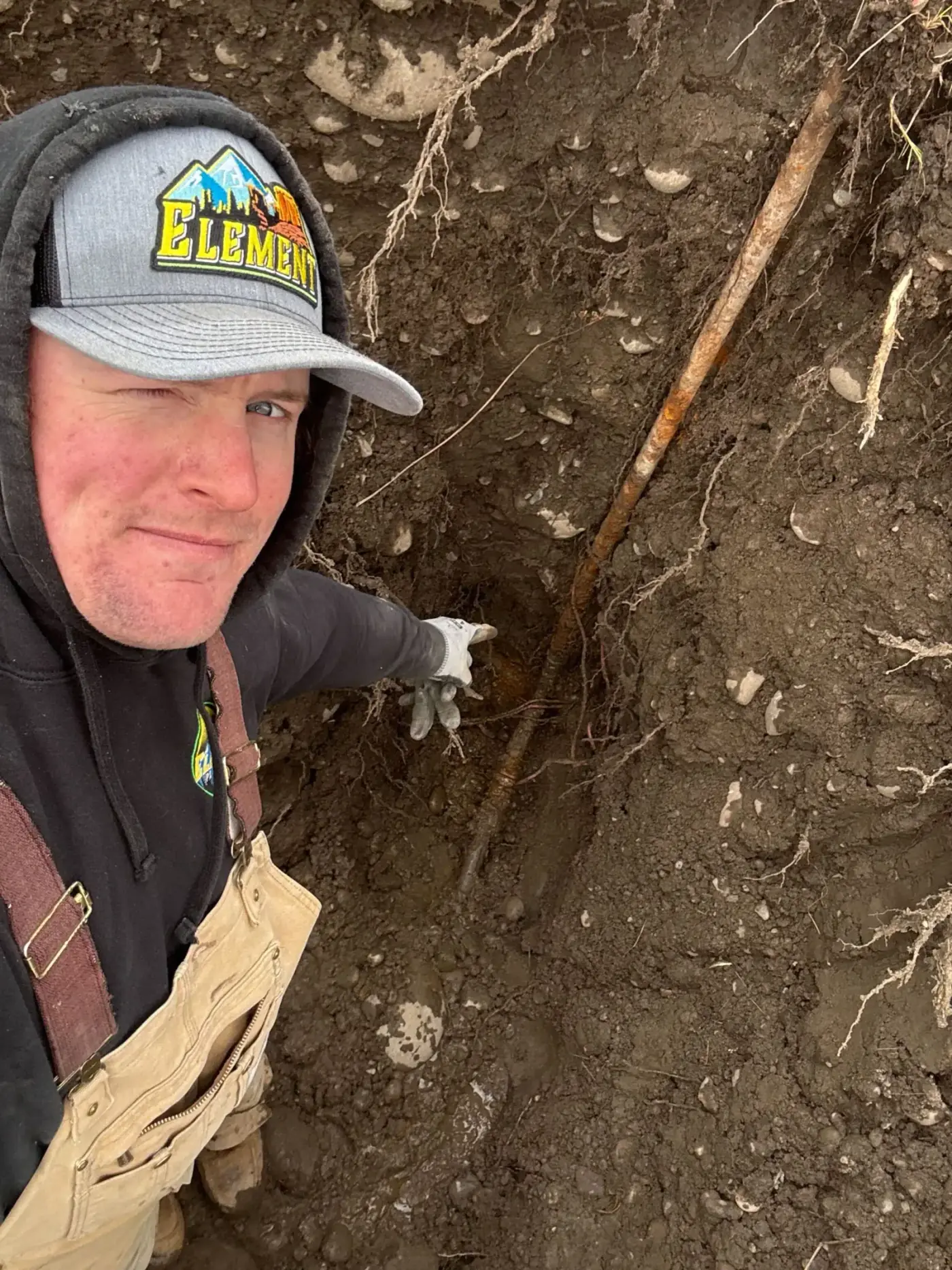Element plumber with a broken pipe found underground leaking water